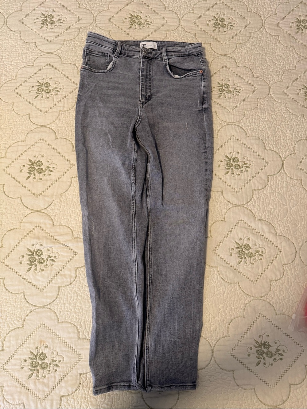 Zara women’s Slim Light-Gray Jeans with Leather Patch